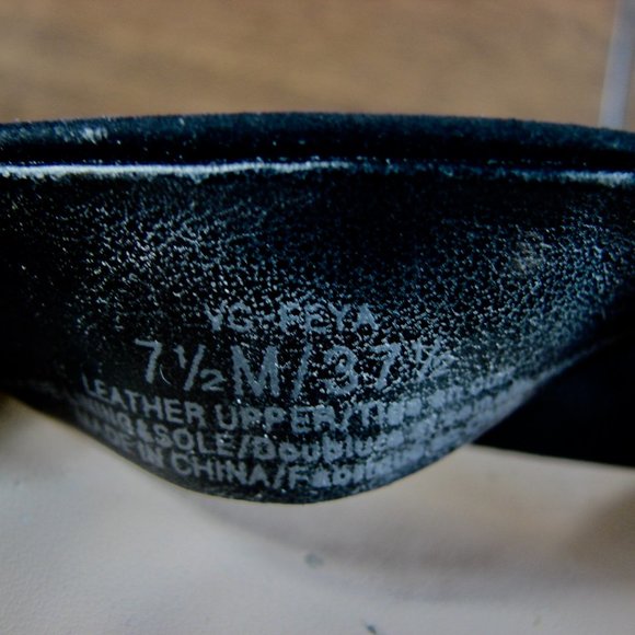 Vince Camuto Black Leather sandals size 7.5 - Picture 15 of 15